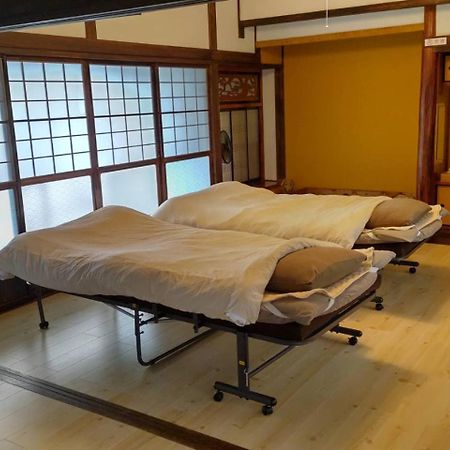 Hostal ドッグラン併設 しまなみ御殿 Imabari Railway Station Exterior foto