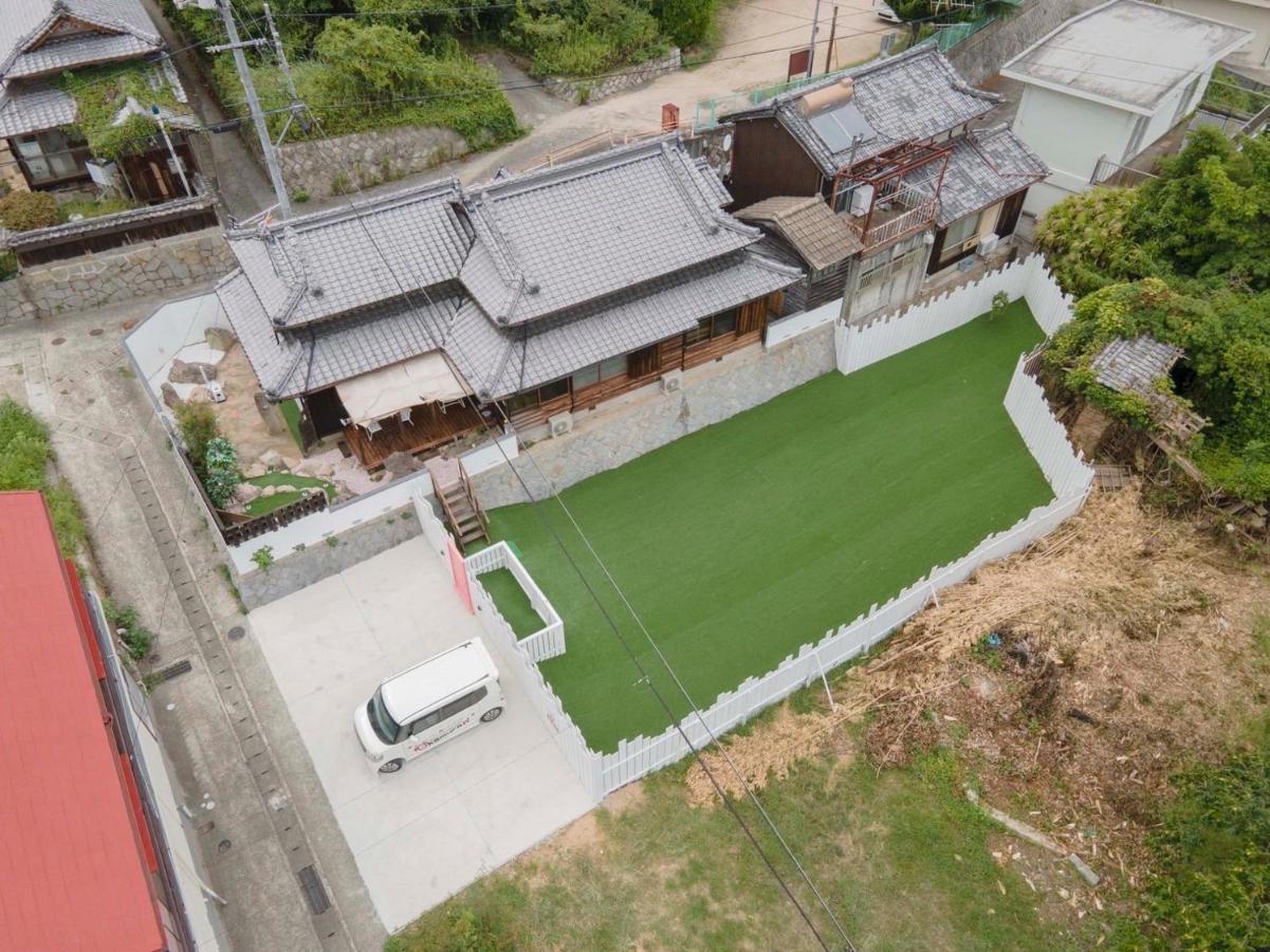 Hostal ドッグラン併設 しまなみ御殿 Imabari Railway Station Exterior foto
