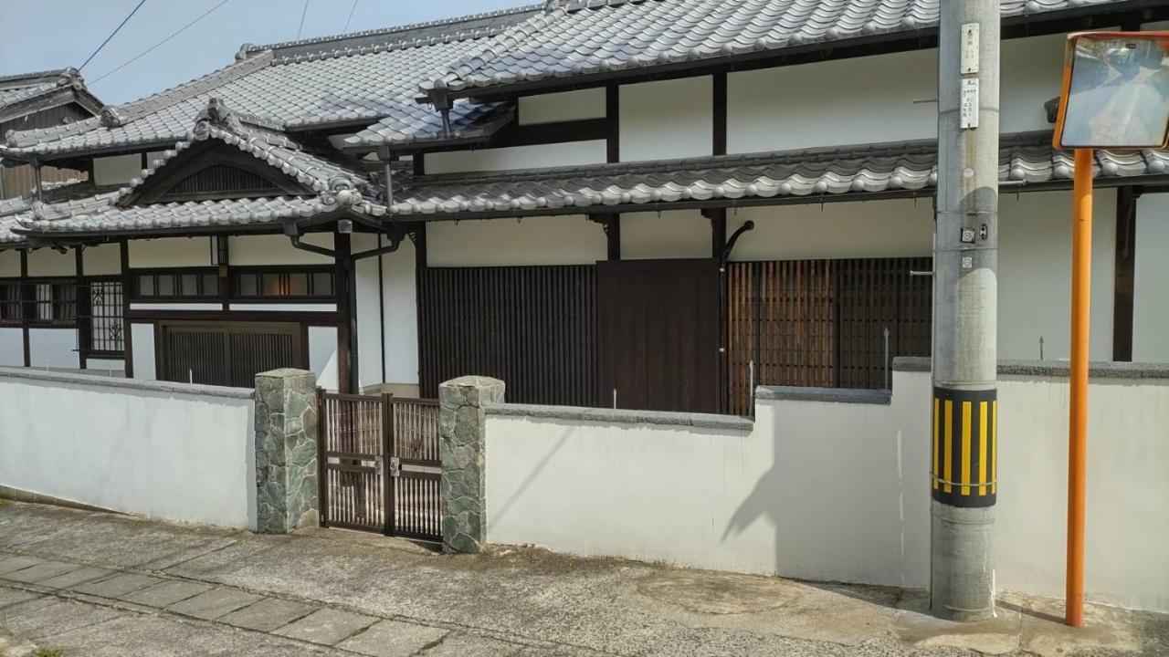Hostal ドッグラン併設 しまなみ御殿 Imabari Railway Station Exterior foto