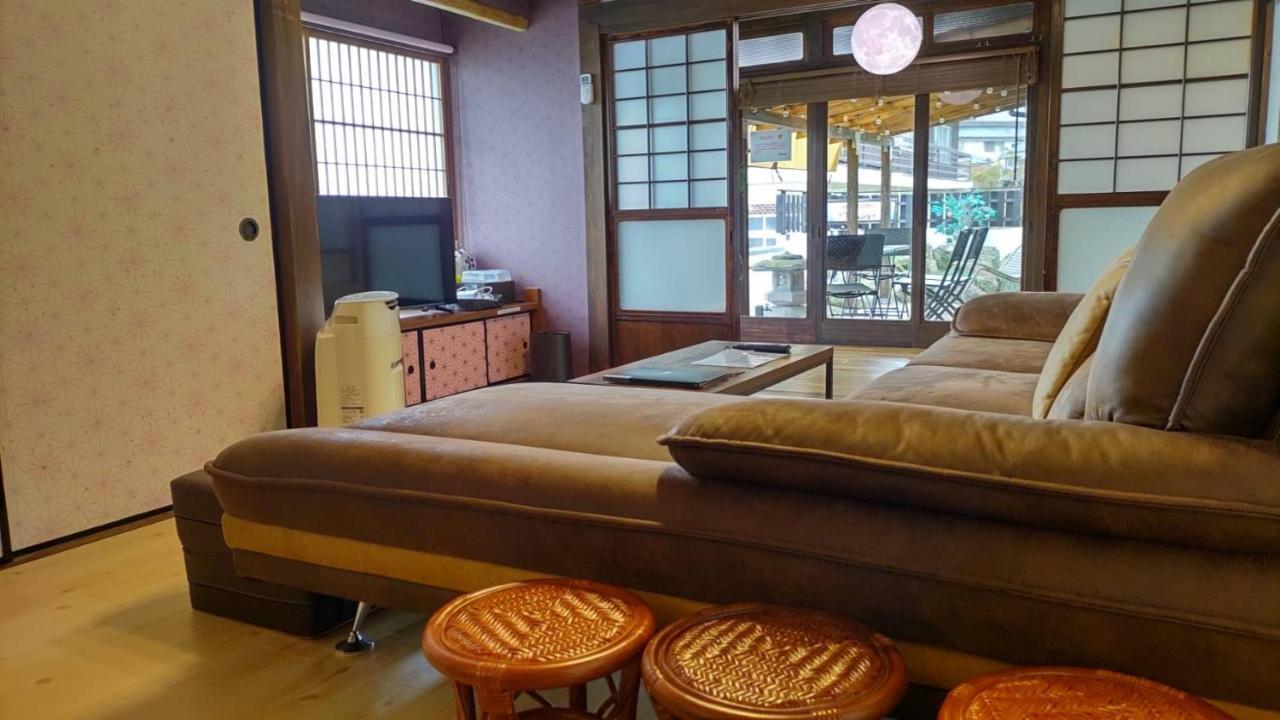 Hostal ドッグラン併設 しまなみ御殿 Imabari Railway Station Exterior foto